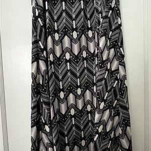 Lularoe Black and White Geometric Patterned Women's Maxi Skirt